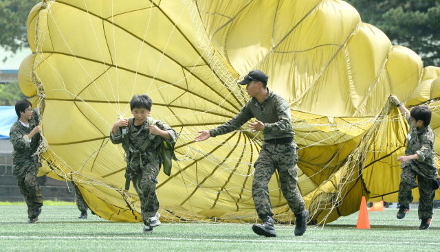 크기변환_1면 20160810  9공수 하계 특전캠프 JYJ_9771.jpg