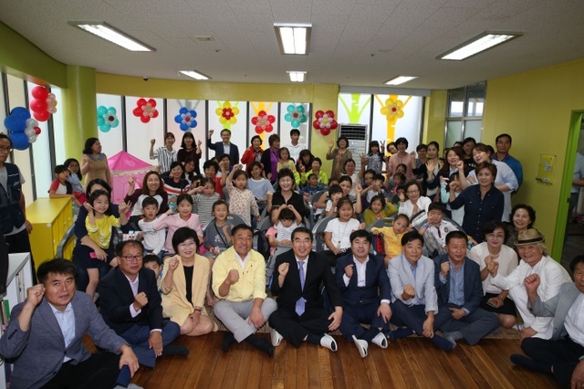 ▲ 광명시는 지난달 31일 부모와 아이가 행복한 육아환경조성을 위한 광명시경기육아나눔터 2호점이 문을 열었다. 광명시 제공