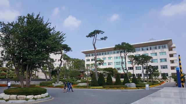 ▲ 서정대학교 본관 전경