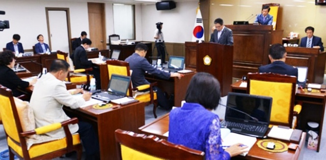 ▲ 양평군의회