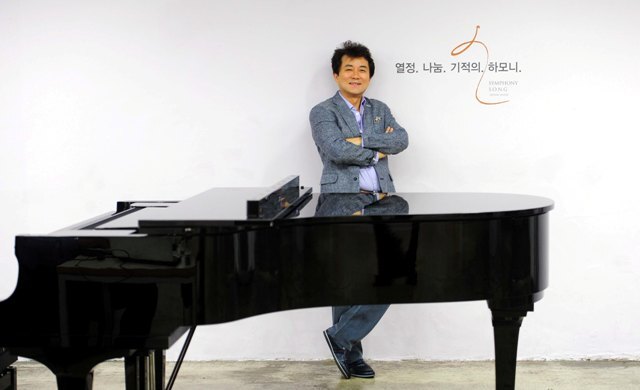 함신익 심포니 송  지휘자 전160916 (2)_R.jpg