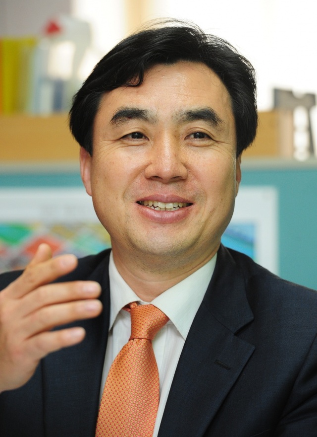 ▲ 윤관석, 54, 새정치, 국회의원