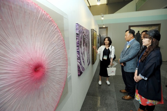 ▲ 삼성전자와 함께하는 용인화성 미술작가 전시회_1