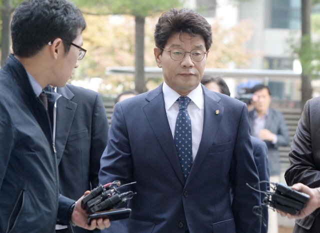 크기변환_20161017 억대뇌물 수수 혐의 이청연 인천시교육감 구속영장 재청구 심사JYJ_1291.jpg