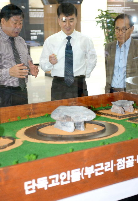 크기변환_20161017 인천시청 고인돌 모형 전시회JUN_1885.jpg