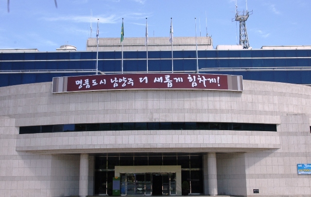 01661118_R_0.jpg