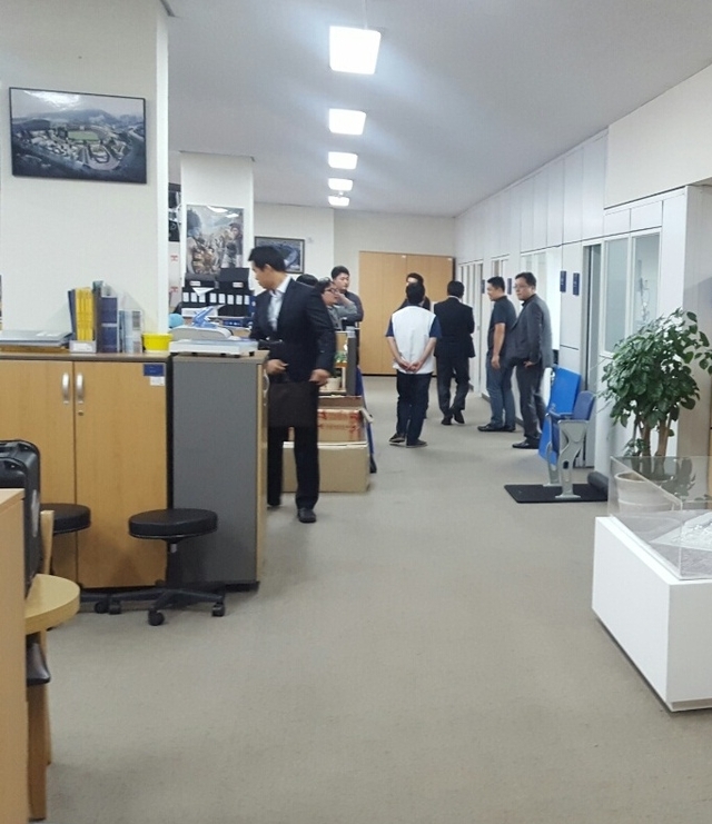 ▲ 압수수색현장(수정)