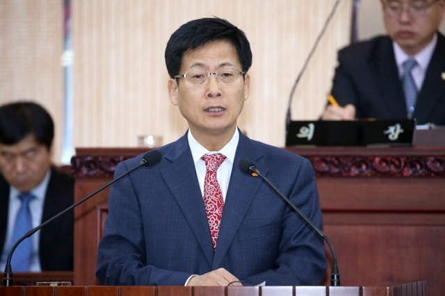 ▲ 1_최성 시장 은평구 기피시설 백지화 요구 등 현안관련 시정질의 소신 답변