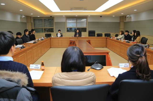 ▲ 과천시정연구단 간담회