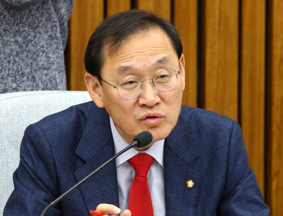 정유섭.jpg