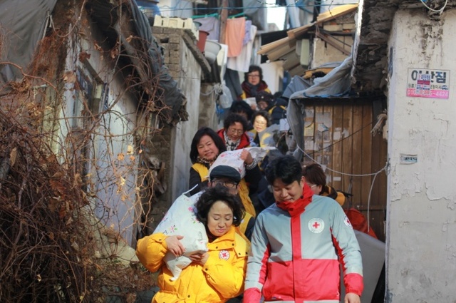 ▲ 연말구호 봉사활동 사진 (1)