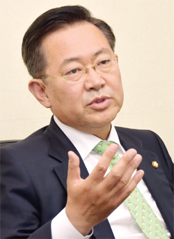 ▲ 더불어민주당 인천 남동 갑 박남춘 탄핵 인터뷰 1