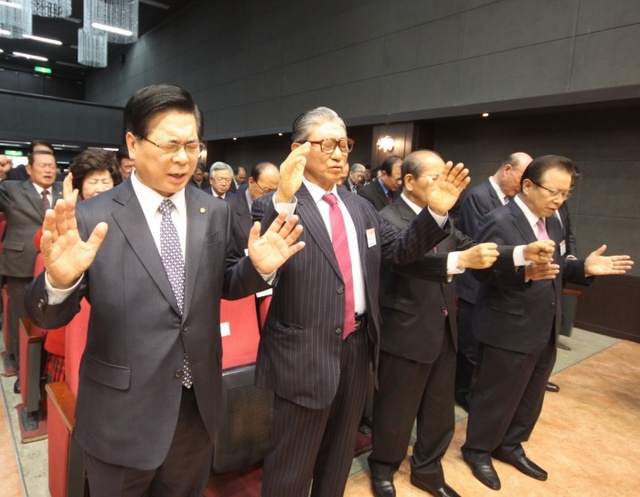 ▲ 한국기독교총연합회 2016 제27회 한국교회 기도의 날 (1)