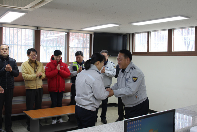 ▲ 암투병성금지원