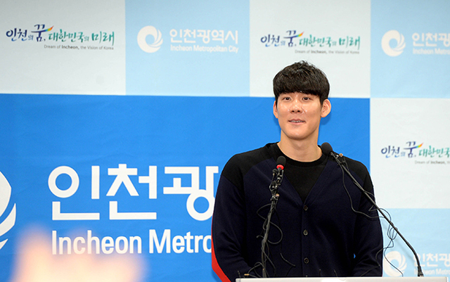 ▲ 21일 오전 인천시청 소속으로 수영 국가대표인 박태환 선수가 인천시 남동구 인천시청 영상회의실에서 기자회견을 하고 있다.장용준기자