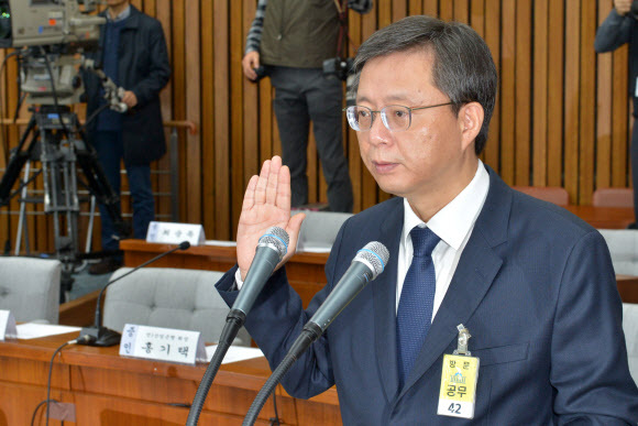 ▲ 사진=연합뉴스, 청문회 출석한 우병우 전 민정수석 