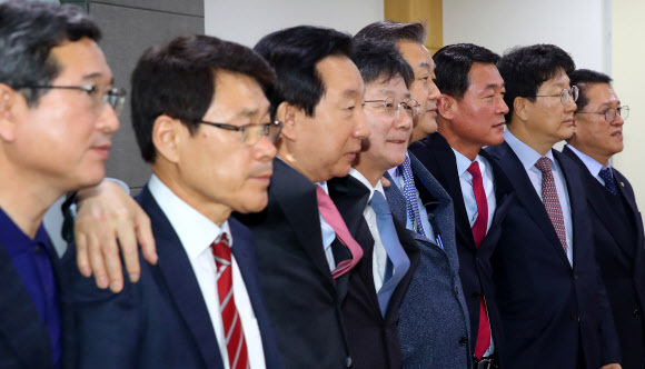 ▲ 사진=연합뉴스, 새누리 비박계 '보수개혁신당' 창당 추진위, 27일 집단탈당 및 분당 공식 선언