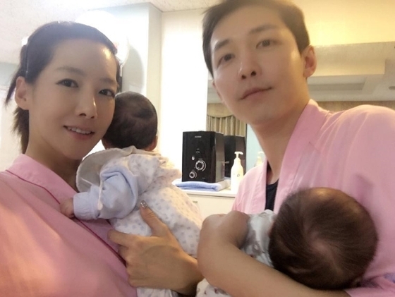 ▲ 김혜진 인스타그램, 김헤진-류상욱 10살 연상연하 배우 커플 탄생 