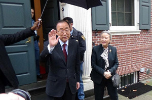 ▲ 사진=연합뉴스, '대권 도전 시사' 반기문 전 유엔 사무총장, 12일 오후 귀국 확정 
