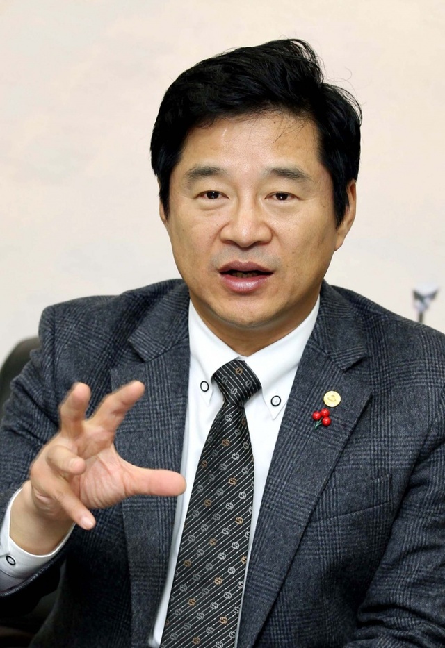 ▲ 이흥수 동구청장 신년 인터뷰9136