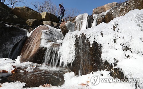 ▲ 오늘(15일) 날씨, 홍천 영하20도 ‘올 겨울 최강추위’…경기·강원 한파특보. 연합뉴스