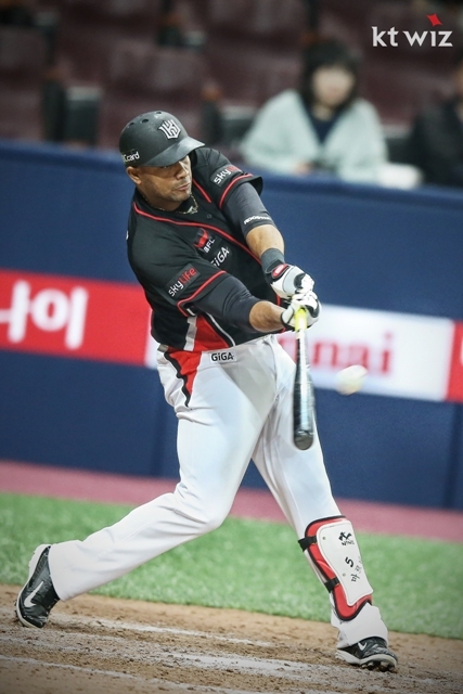 01785222_R_0.jpg