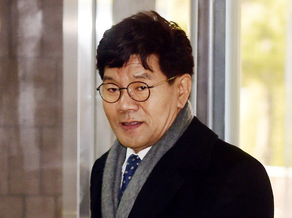 ▲ 사진=연합뉴스, '억대 뇌물 수수 혐의' 이청연 인천시교육감 징역 8년 선고 후 법정 구속