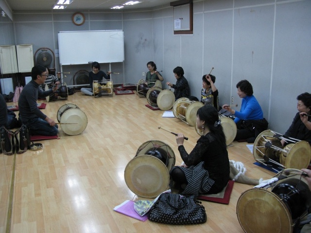 ▲ 성남문화학교 풍물 수업