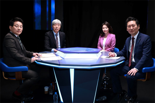 ▲ MBN ‘판도라’ 새로운 심야 정치토크쇼, 정청래-차명진-박찬종-조주희 입담 푼다!