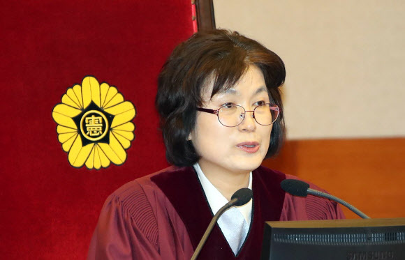 ▲ 사진=연합뉴스, 이정미 헌재소장 권한대행 