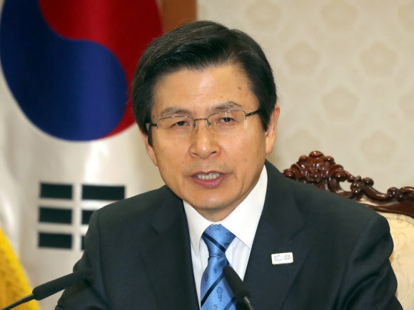 ▲ 사진=연합뉴스, 정부, 금요일 4시퇴근 추진…네티즌 
