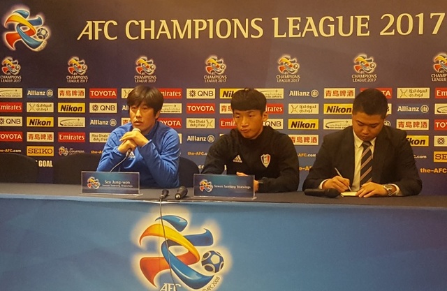 ▲ 수원 삼성의 서정원 감독이 28일 노보텔 엠베서더 수원에서 열린 AFC 챔피언스리그 기자회견에서 취재진의 질문에 답하고 있다.홍완식기자