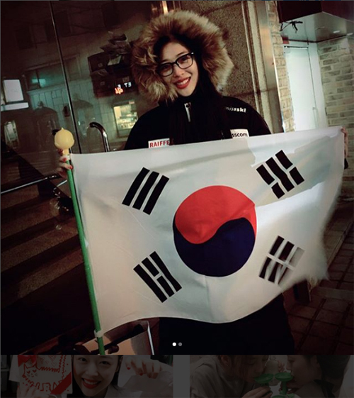 ▲ 사진=설리 인스타그램, 설리, 3ㆍ1절(삼일절) 맞아 태극기 사진 게재…네티즌 