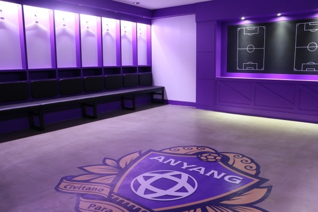 ▲ 새롭게 단장한 FC안양 라커룸.FC안양 제공