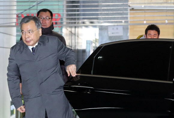 ▲ 사진=연합뉴스, 박영수 특검, 오후 2시 최종 수사결과 발표…경찰, 사무실 인근 경비태세 강화