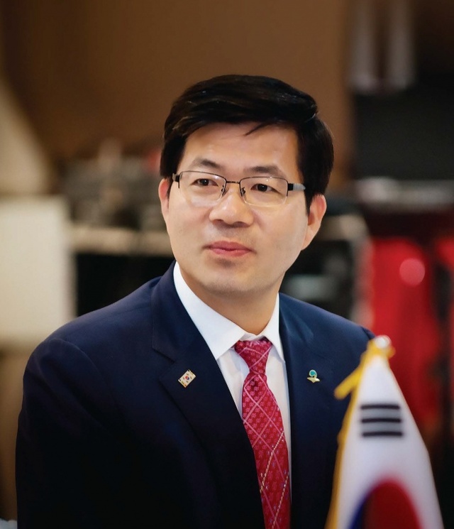 ▲ 신지식인 선정 공재광 평택시장