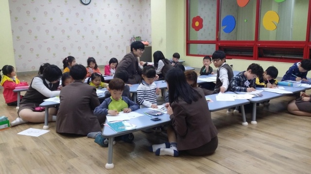 ▲ 8-1. 영어그림책 스토리텔링 회원모집_평생교육원