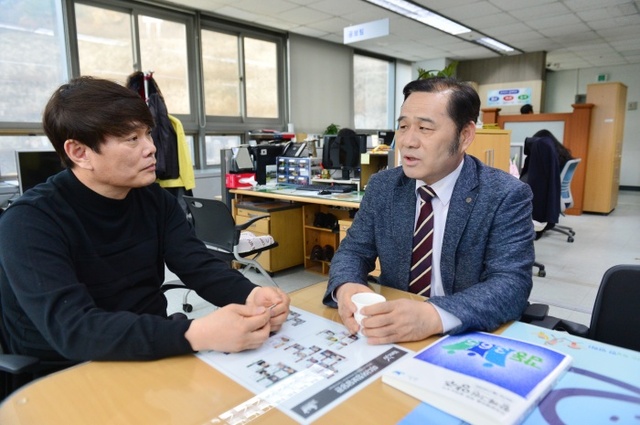 ▲ 시각장애인 협회 점자 소식지 책자발간 감사