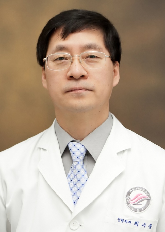 ▲ 한림대학교성심병원 정형외과 최수중 교수