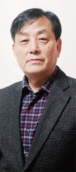 ▲ 최연식 시인