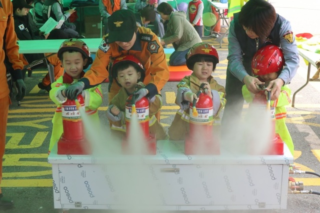 ▲ 의왕소방서, 벚꽃축제