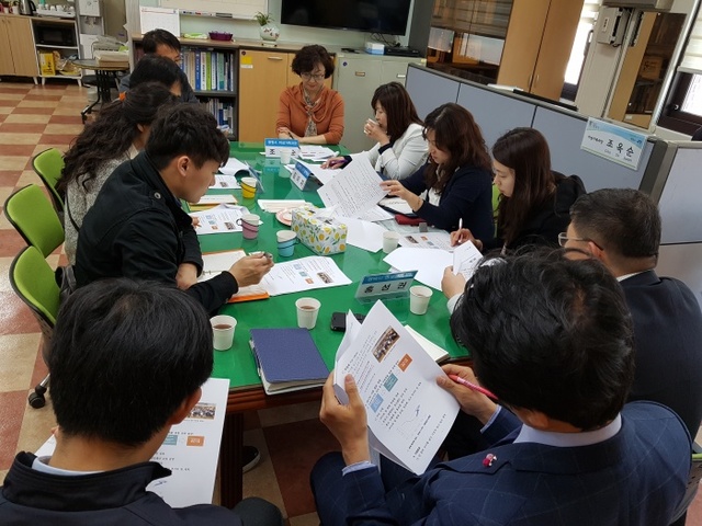 ▲ 광명시 인구정책인 '아이와 맘 편한 도시만들기'를 벤치마킹하기 위해 화성,의정부,평택시 인구정책팀 관계자들이 광명시를 방문했다. 광명시 제공