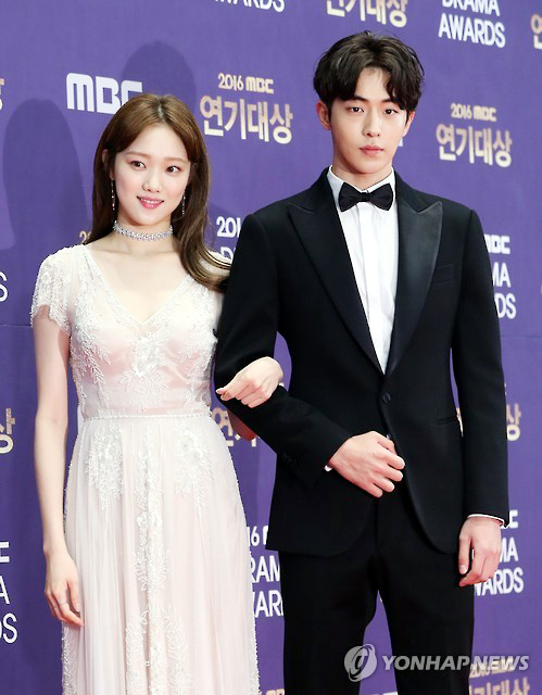 ▲ ‘역도요정 김복주’ 이성경♥남주혁 열애중. 연합뉴스
