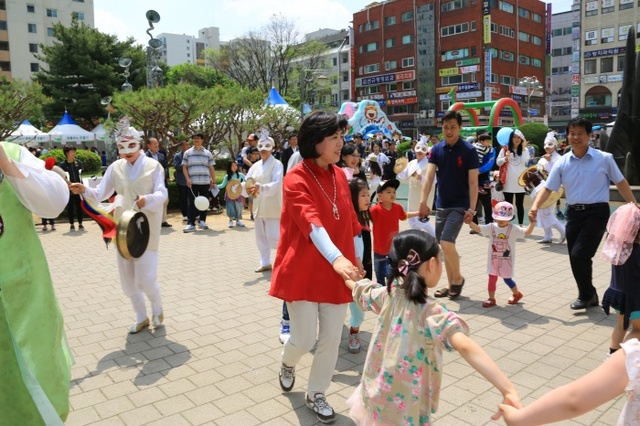 ▲ 과천시)어린이 축제
