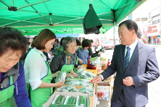 ▲ 변환_이웃사랑바자회 (1)
