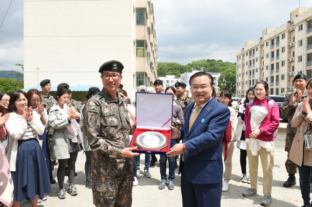 ▲ 이성호시장 72사단 방문1