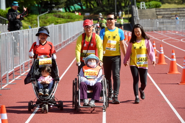 크기변환_w2017과천마라톤 범170514 (18).jpg