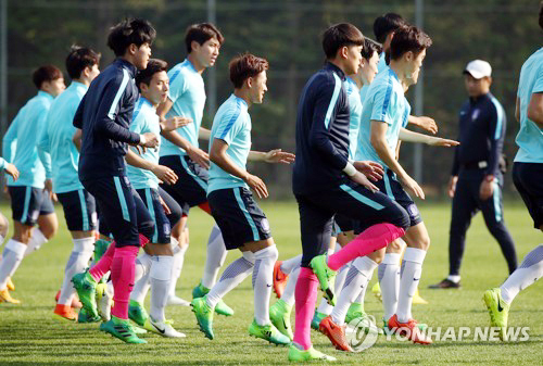 ▲ 이승우 등 20세 이하(U-20) 축구대표팀 선수들이 1일 경기도 파주 NFC에서 2017 국제축구연맹(FIFA) U-20 월드컵을 앞두고 훈련하고 있다. 연합뉴스