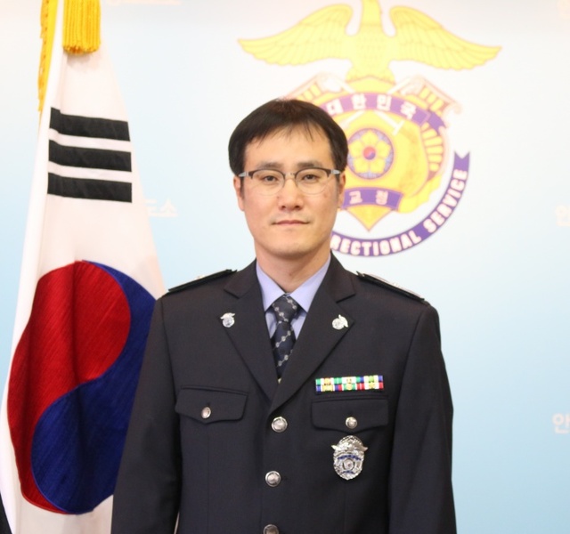 ▲ 교위 김광복)