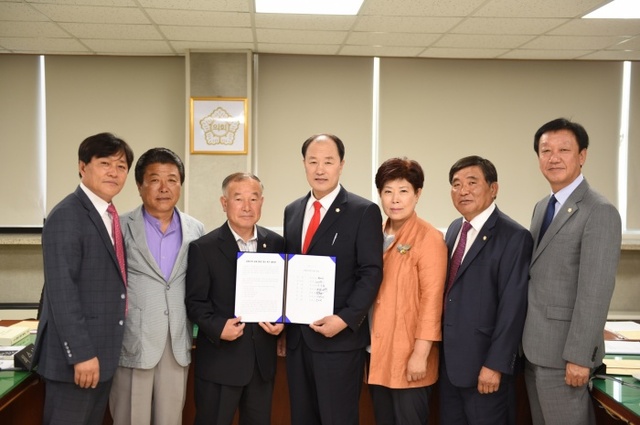 ▲ 강화지역 교육환경 개선 촉구 결의